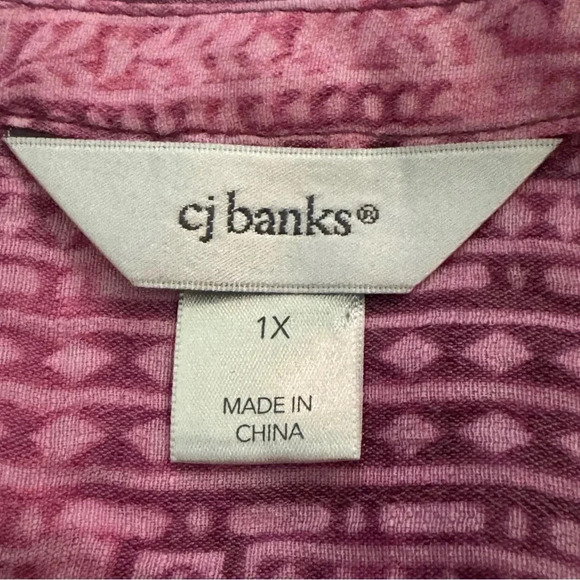CJ Banks 1X Shirt Top Purple Aztec Ombré Short Sleeve Keyhole Scoop Neck Rayon - Picture 5 of 7